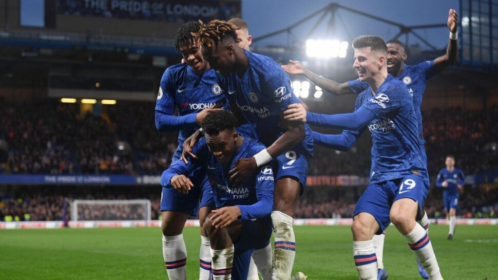 Hudson-Odoi scores as Chelsea hammer Burnley