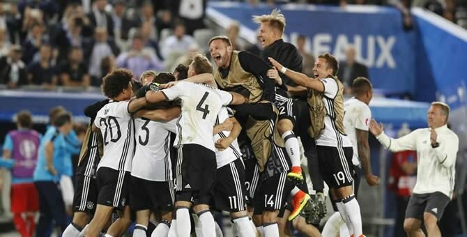 Germany outlast Italy on penalties to reach Euro 2016 semifinals