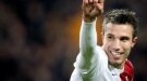 Van Persie brace rattles Romania