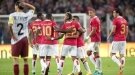 PSV, Lyon seize advantage